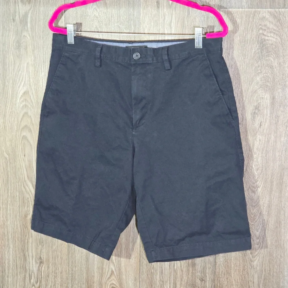 Banana Republic Emerson Short Chino Shorts 33 Navy Blue Mens 9 Inch Inseam